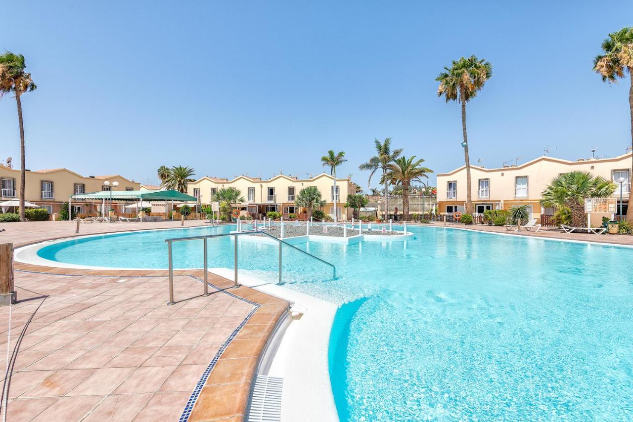 Green Island Holiday San Bartolomé Екстериор снимка